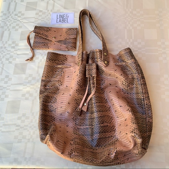 Purse & Wristlet Faux Snakeskin Croc Embossed Leather Line & Label Brooklyn NY - Picture 7 of 16